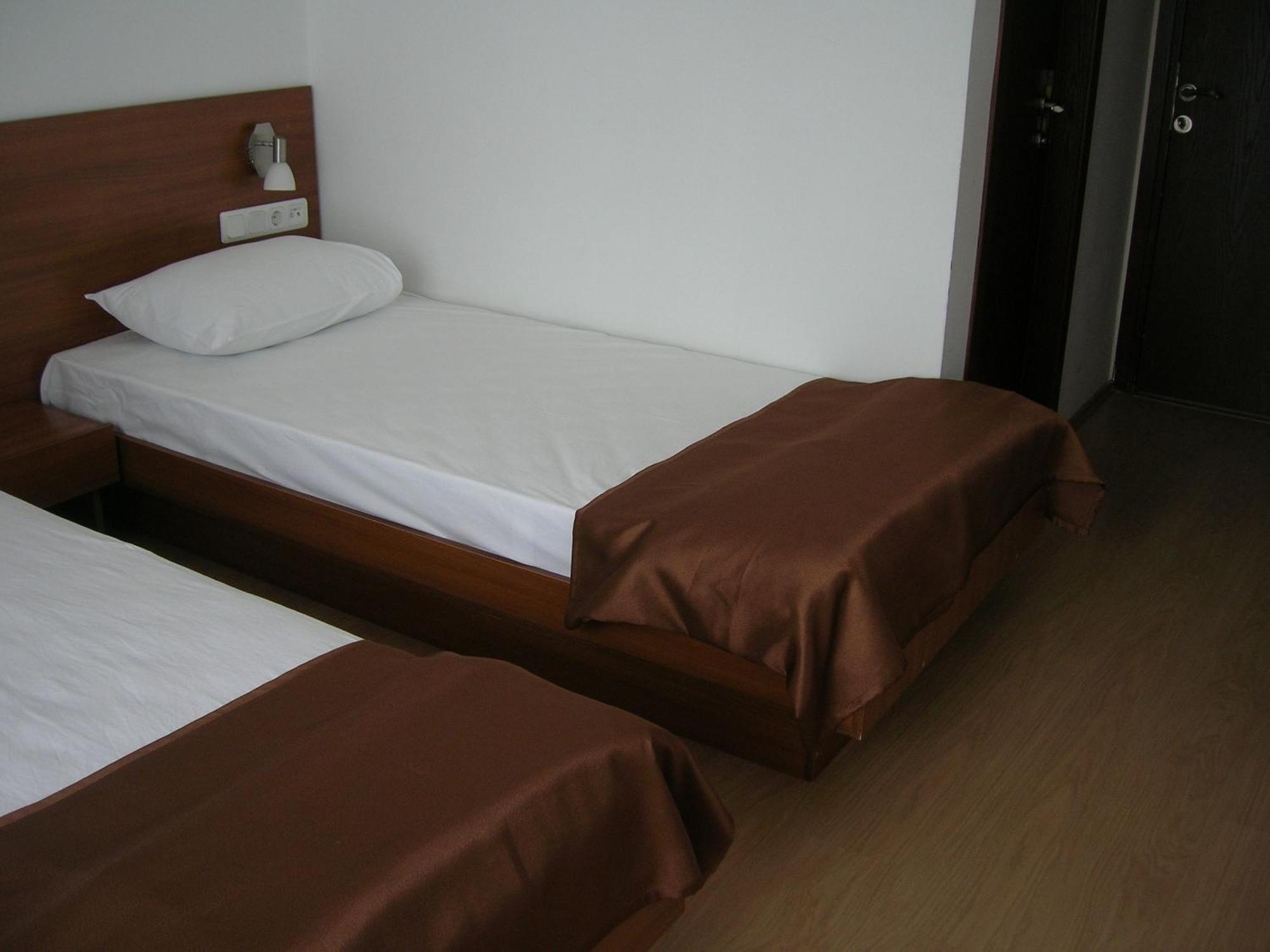 Villa Bagci Hotel Ечеабат Стая снимка