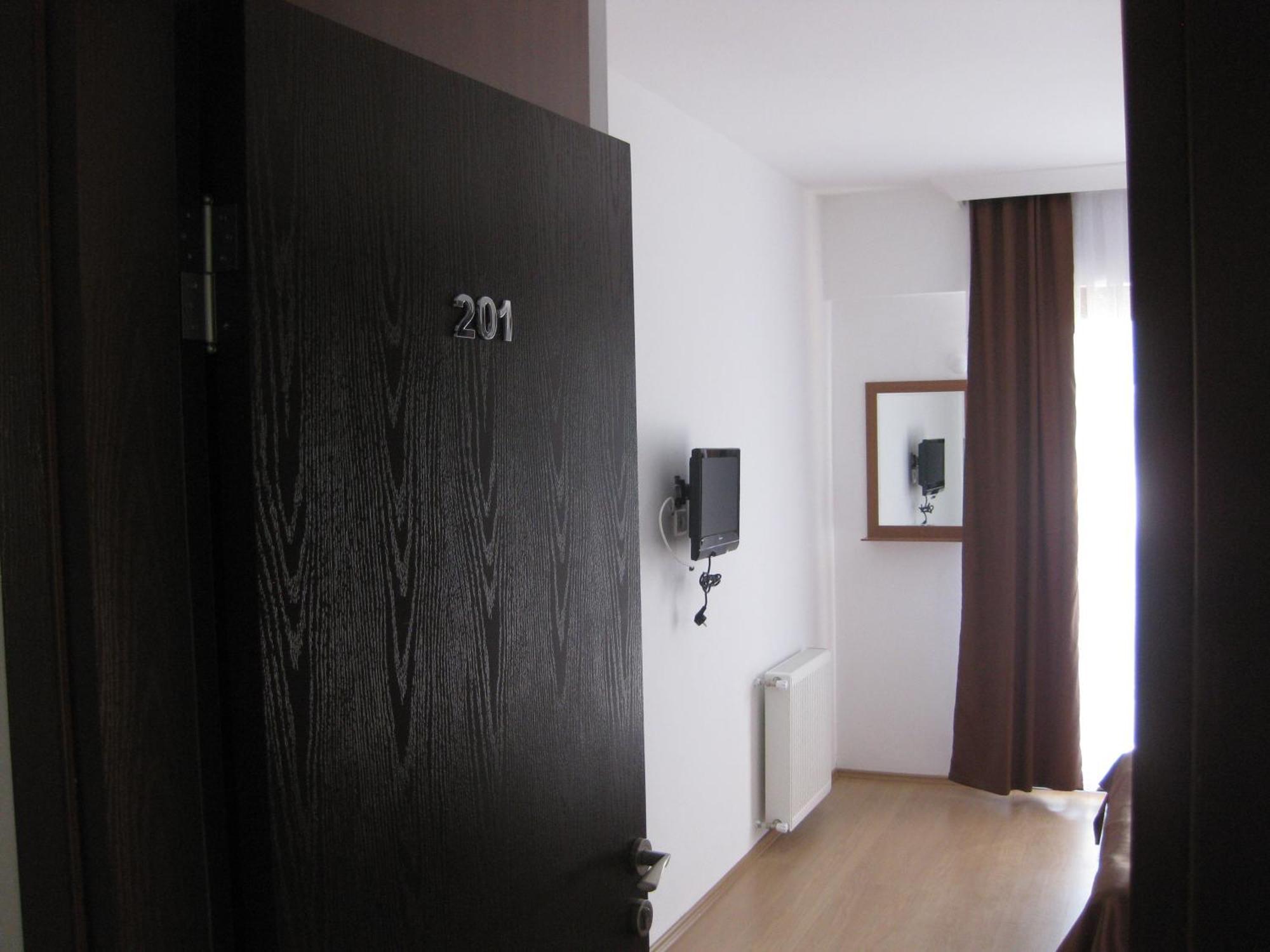 Villa Bagci Hotel Ечеабат Стая снимка